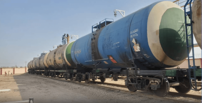 Талибы забраковали импортируемое через Узбекистан топливо