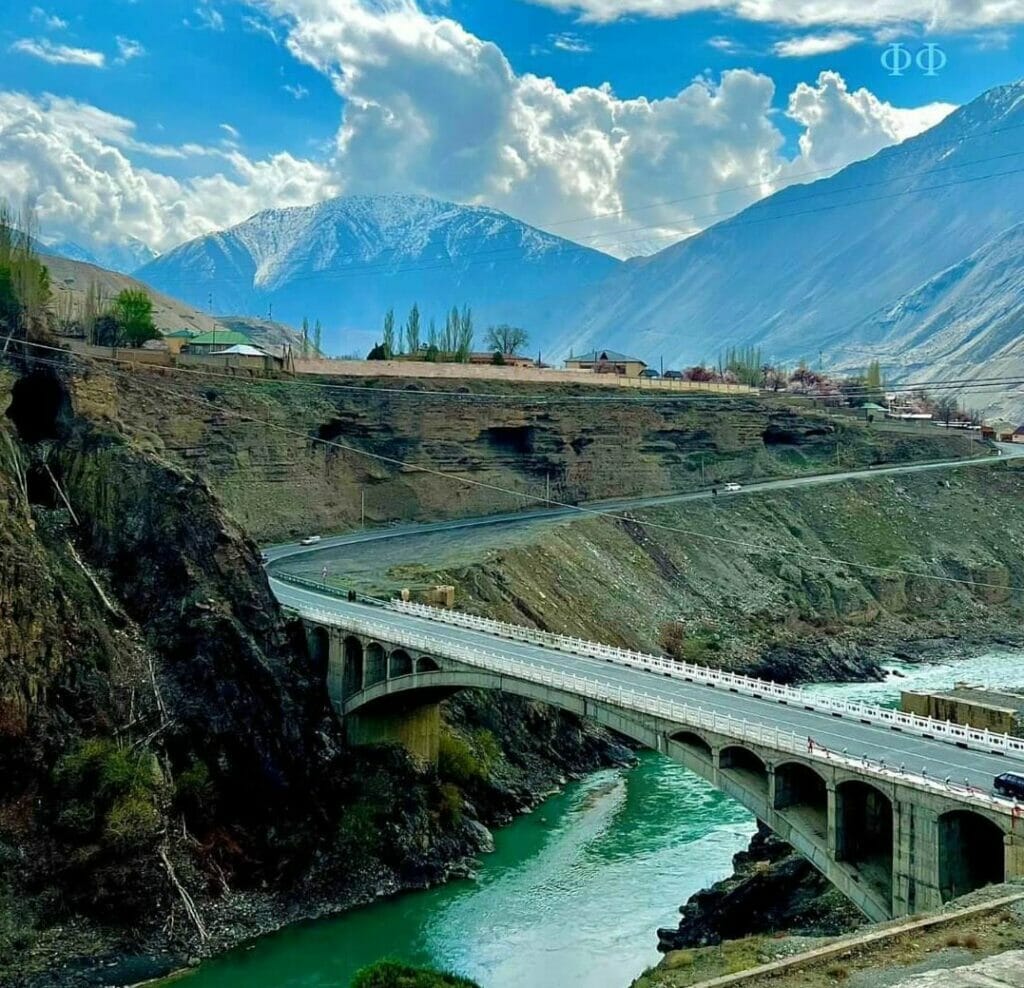 Транзит грузов из Узбекистана в Европу вырастет на 70% к 2030 году