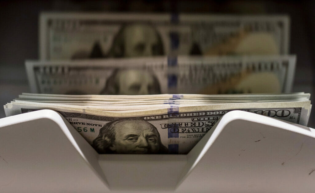 Доллар снова подскочил