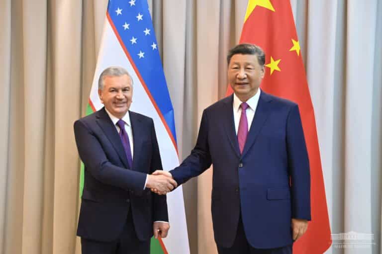 Мирзиёев пригласил Си Цзиньпина посетить Узбекистан