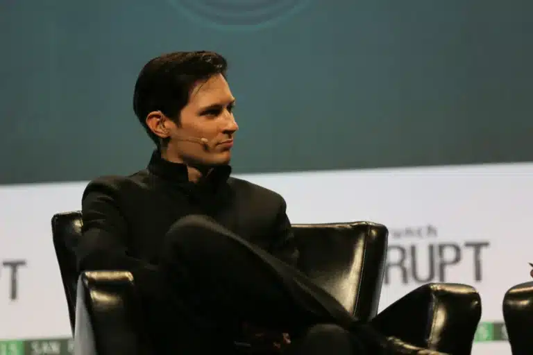 Pavel Durov Britaniyada 16 yoshgacha bo‘lganlarga ijtimoiy tarmoqlarni cheklashni tanqid qildi