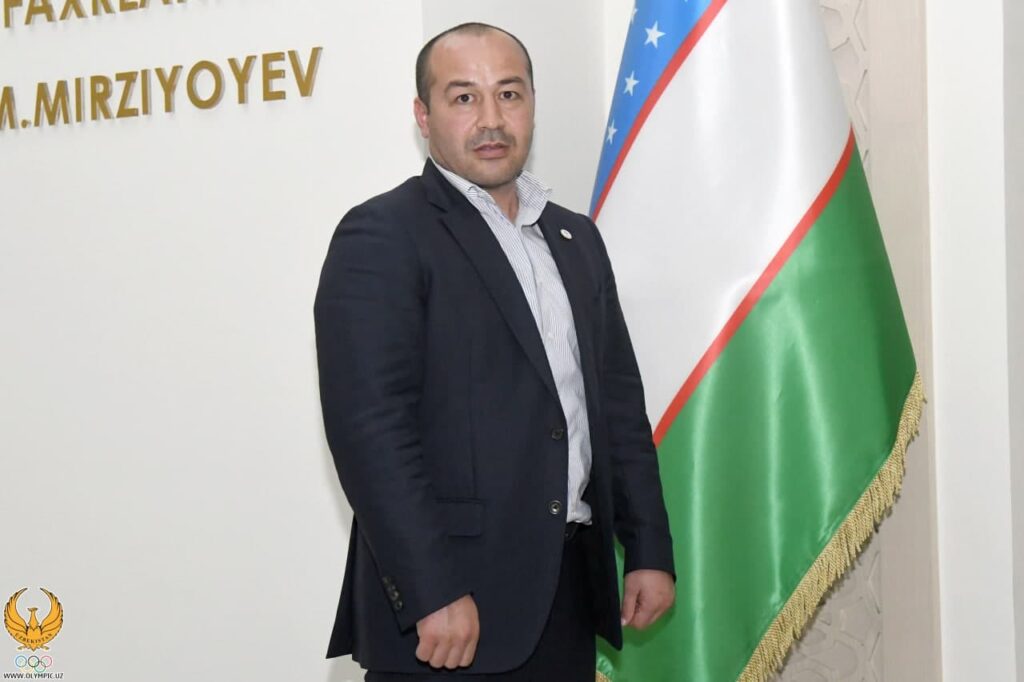 Guardian: тренер боксерской сборной Узбекистана перенес сердечный приступ