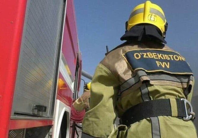 Samarqandda yuk mashinasi yonib ketdi