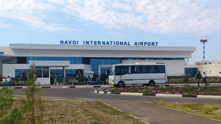 Navoiy xalqaro aeroporti markazlashgan boshqaruvdan chiqariladi