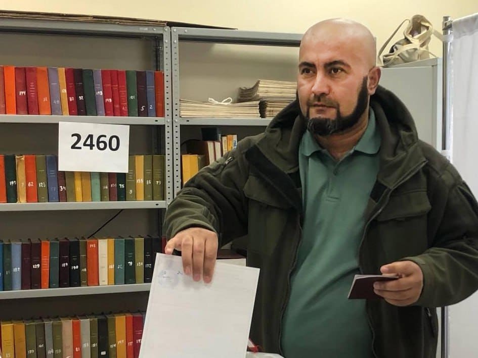 O‘zbekistonda tug‘ilgan deputat bosimlar tufayli mandatidan voz kechdi