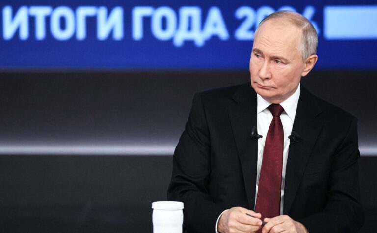 Putin: Future Migrant Workers Must Be Prepared for Jobs in Russia