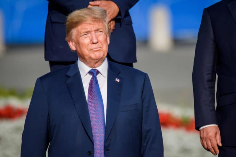 Трамп потребовал от Гарвардского университета данные об иностранных студентах