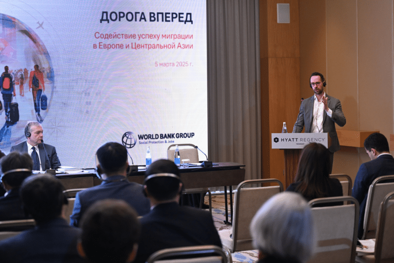 Migration Drives 45% of Tajikistan’s GDP, Says World Bank