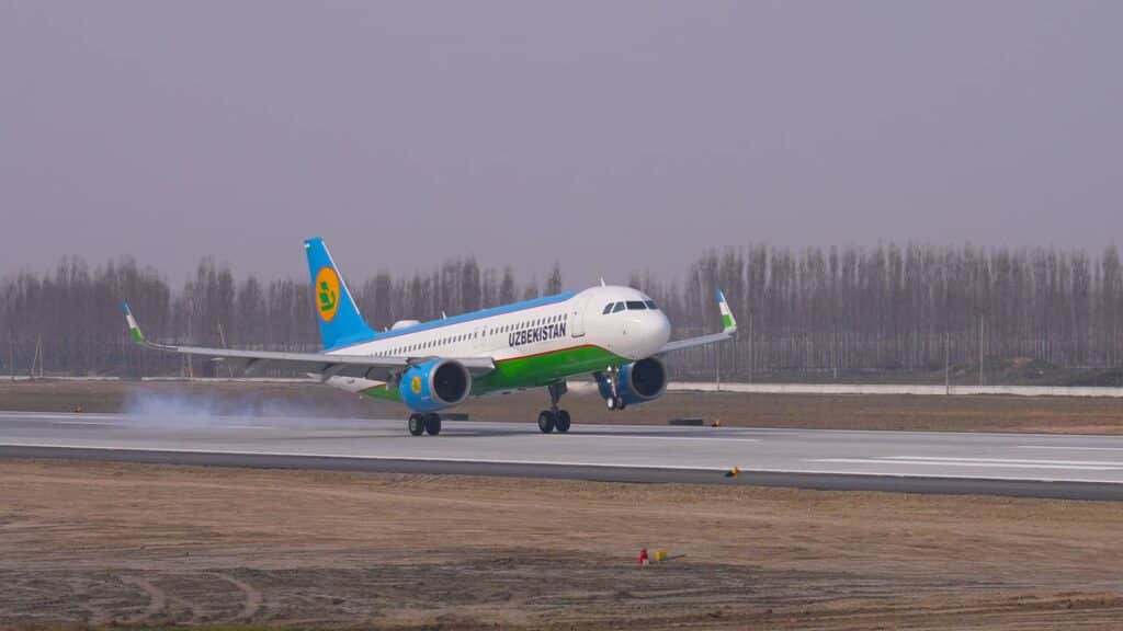 Uzbekistan Airwaysʼning reysi kechikadi