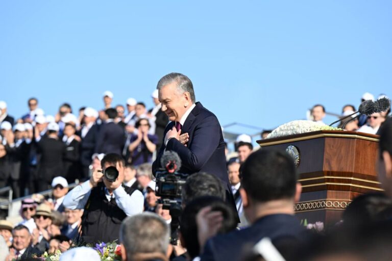 Shavkat Mirziyoyev: 