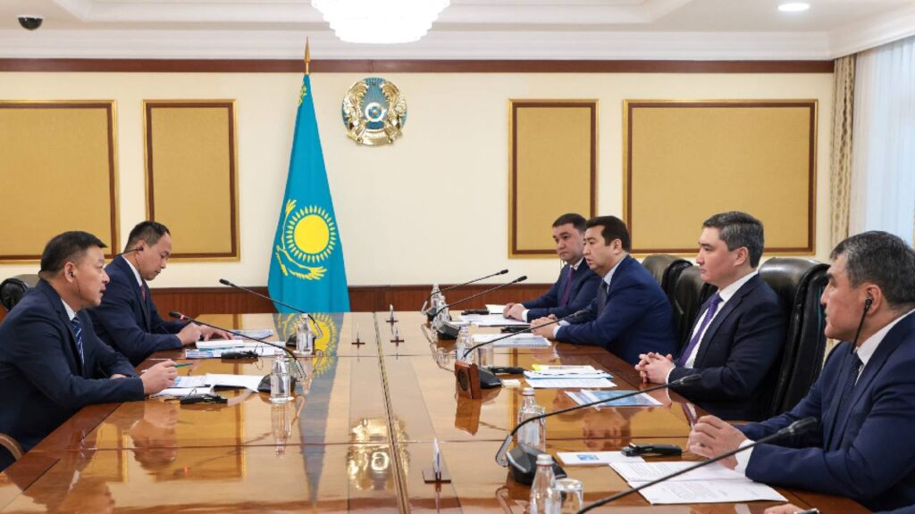 Kazakhstan and China to Establish Nearly $400 Mln Cotton-Textile Cluster