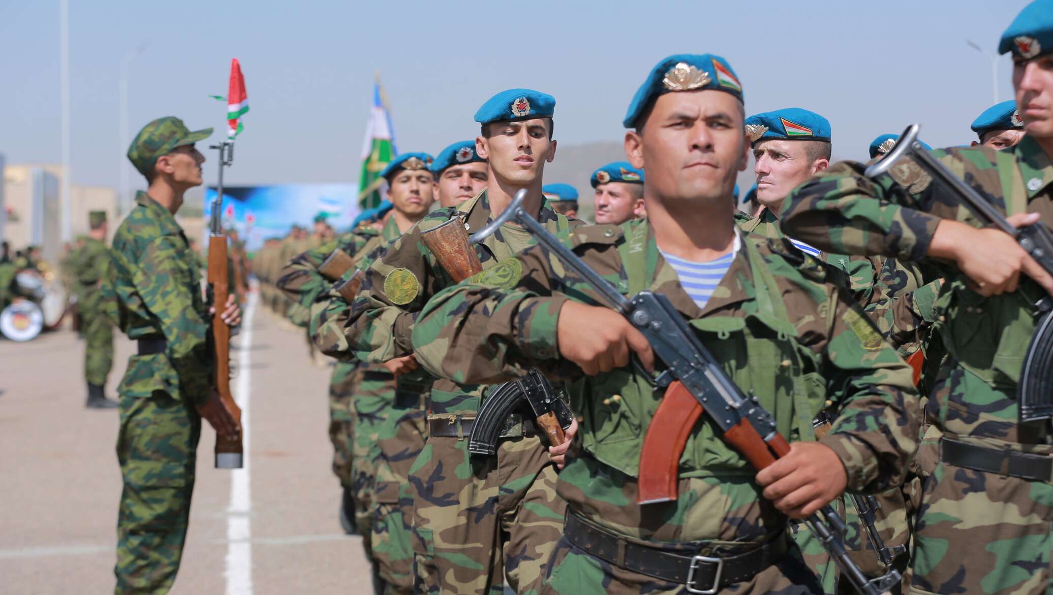 Военные Узбекистана