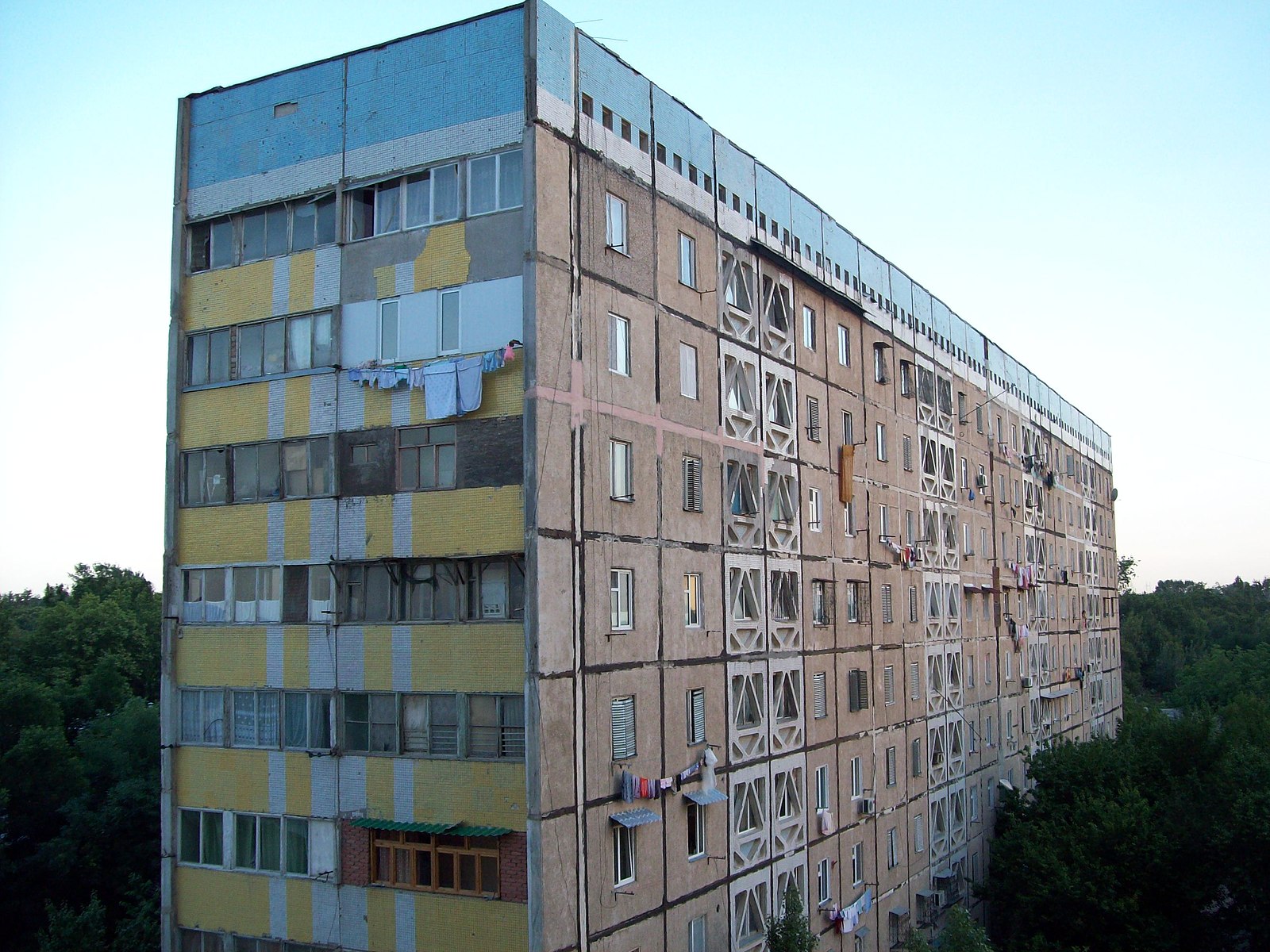 Многоэтажный дом в Ташкенте