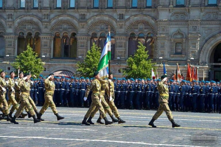 Узбекские военные примут участие в параде в Москве