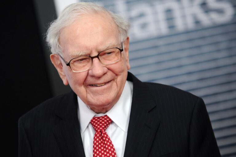Баффет уйдет с поста гендиректора Berkshire Hathaway