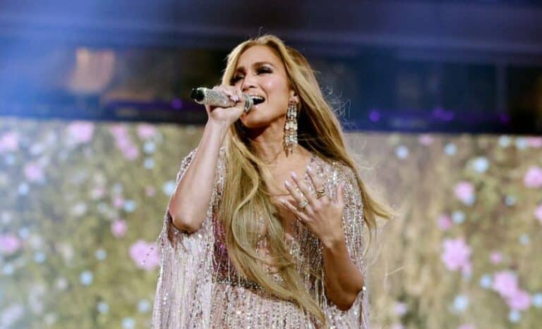 Jennifer Lopes ilk bor Toshkentda konsert beradi