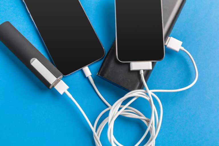 Yaxshi batareyaga ega smartfonlar qaysilar