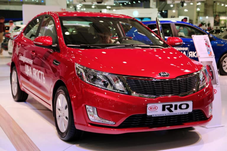 ТОП-3 самых дешевых авто в эксплуатации в 2025 году — и это не электромобили!