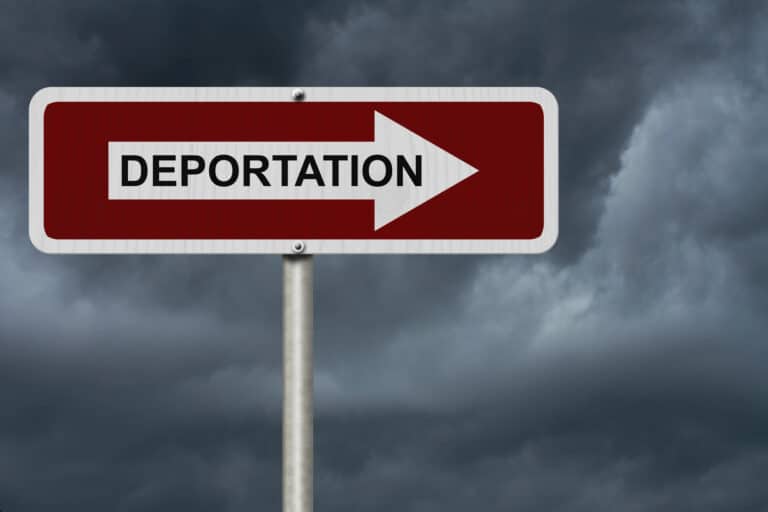 Deportatsiya qilinganlar subsidiya va kompensatsiyalarni qaytarib to‘laydi