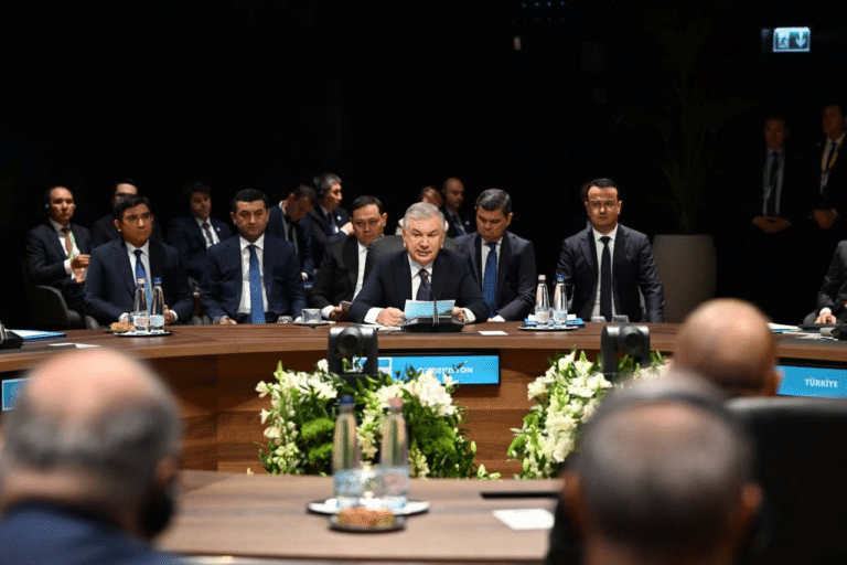O‘zbekiston prezidenti turkiy davlatlar o‘rtasida “Turk-treyd” platformasini yaratishni taklif etdi