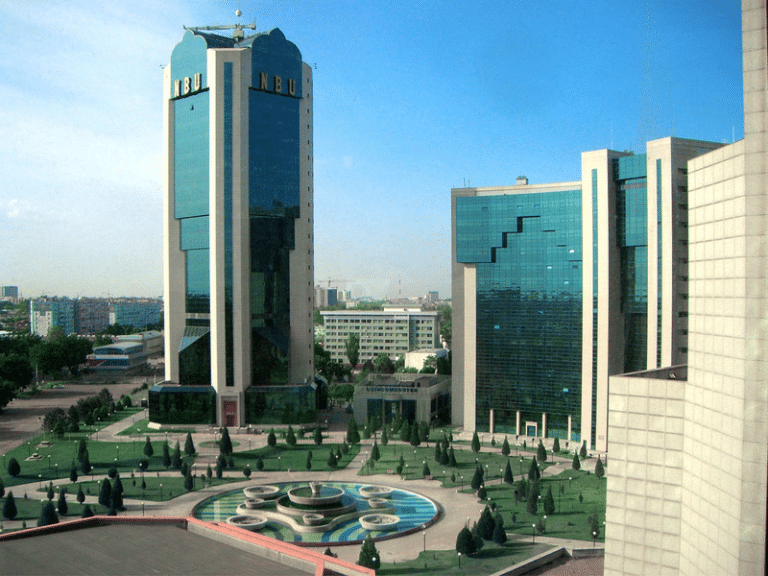Uzbekistan's Regional Business Activity Shows Robust Growth in April 2025