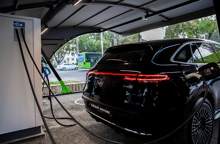 O‘zbekistonda elektromobillar uchun quvvatlantirish stansiyalari ko’paymoqda