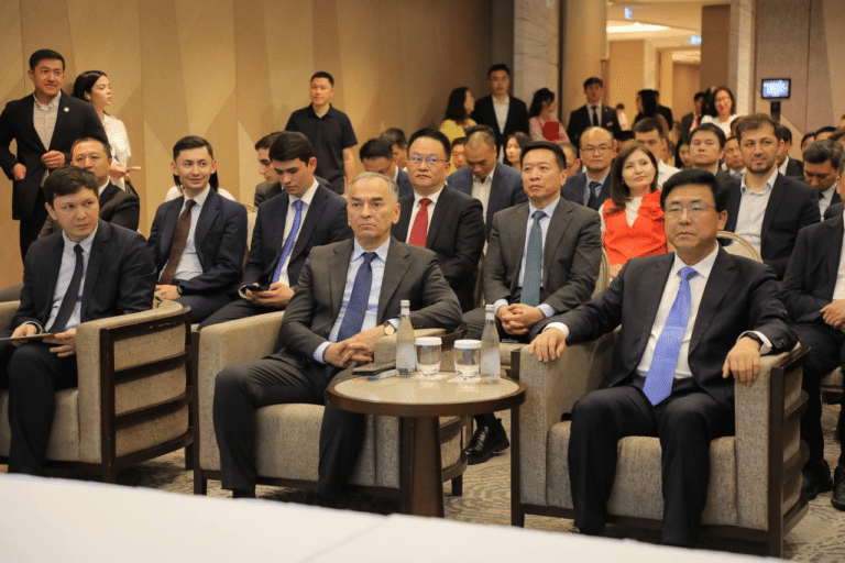 Xitoyning Futszyan provinsiyasi bilan 20 dan ortiq investitsiya kelishuvlari imzolandi