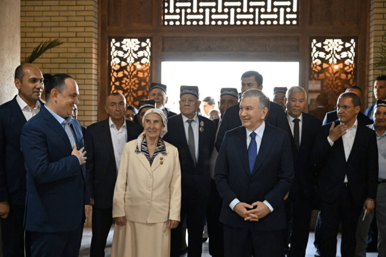 Prezident Xorazm viloyatidagi infratuzilma va turizm sohasidagi loyihalar ko‘zdan kechirildi
