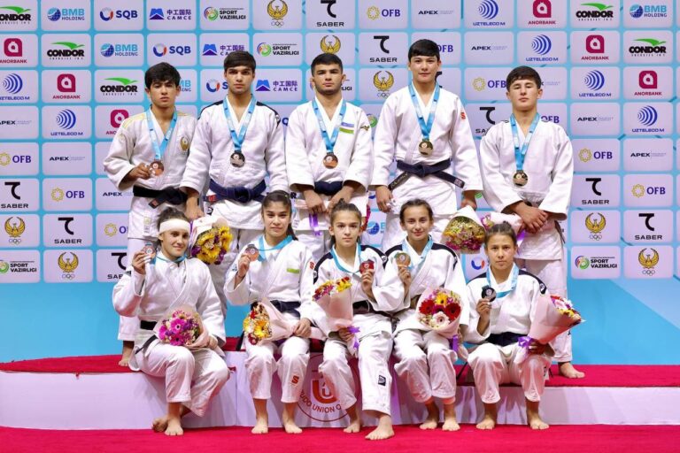 Сборная Узбекистана завоевала первое место на Кубке Азии по дзюдо