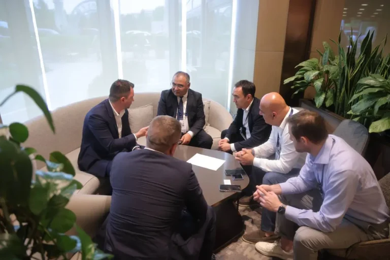 Российская X5 Group поможет Узбекистану развивать экспорт