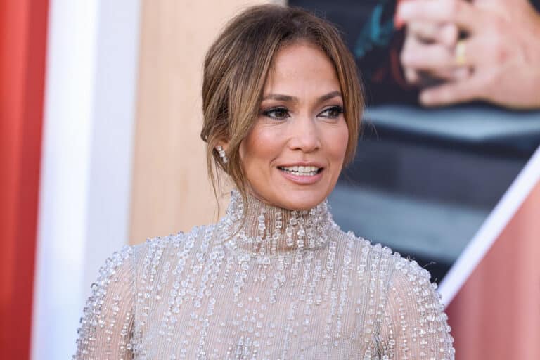 Toshkentdagi Jennifer Lopez konsertida 35 tadan ortiq davlat fuqarolari chipta xarid qilgan