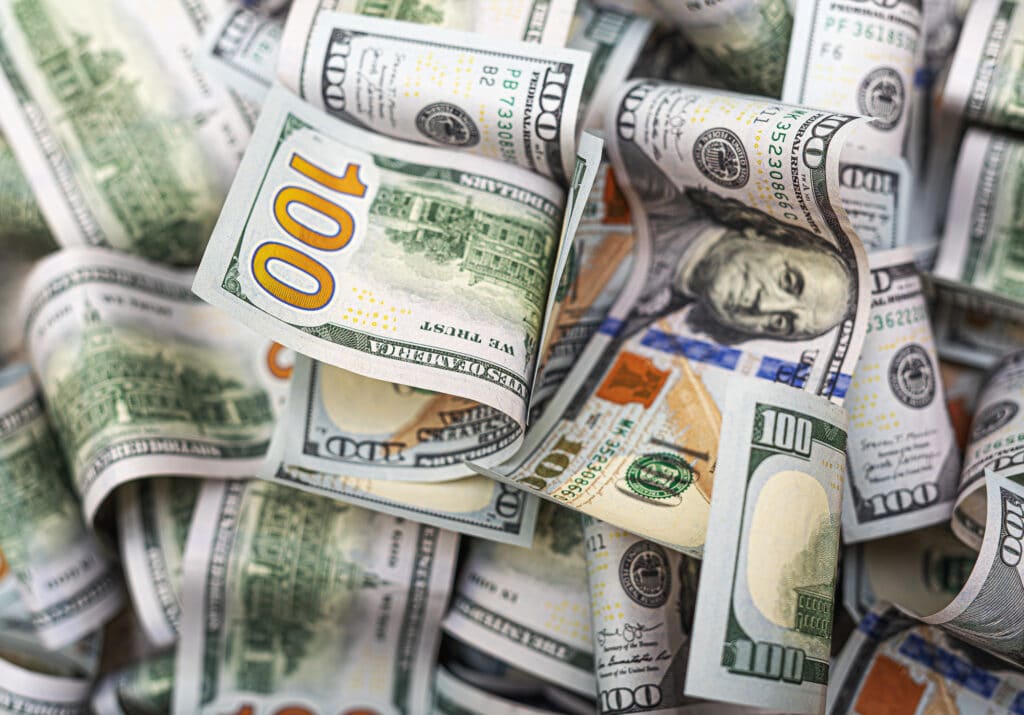 Dollar kursi