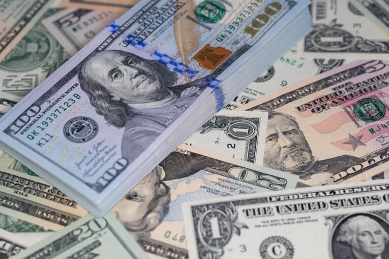 Markaziy Osiyo va dollar: qo‘shni respublikalarda AQSh valyutasining qiymati qanday