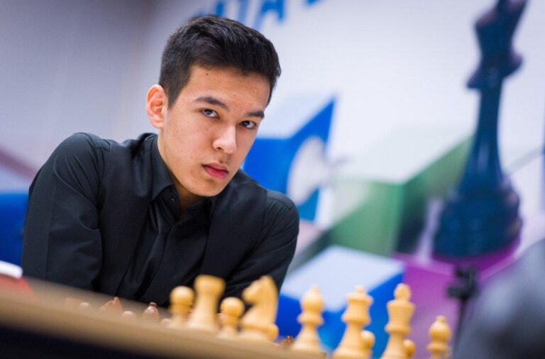 Абдусатторов лидирует на турнире Uzchess Cup 2025