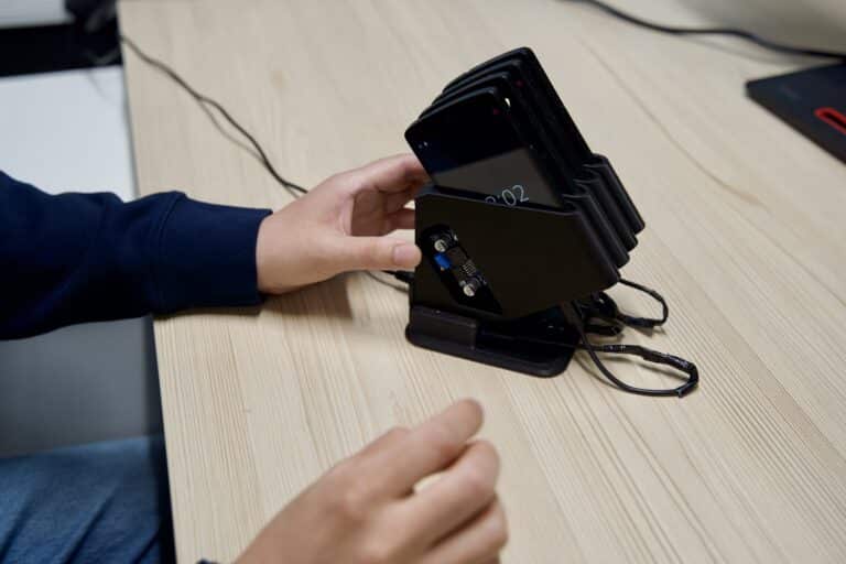 Olimlar eski smartfonlardan ekologik mini ma’lumot markazlari yaratdi