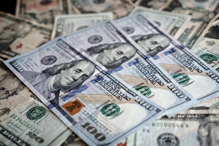 Dollar hafta davomida qanday o‘zgardi