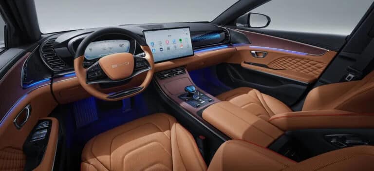 BYD moliyaviy barqarorligini Evergrande bilan solishtirishlarni rad etdi