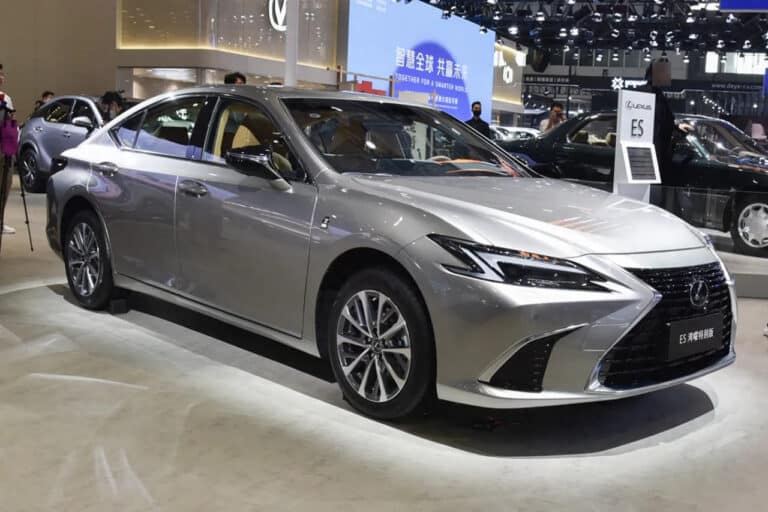 Lexus ES 200 Taiwan Special Edition modeli taqdim etildi — foto