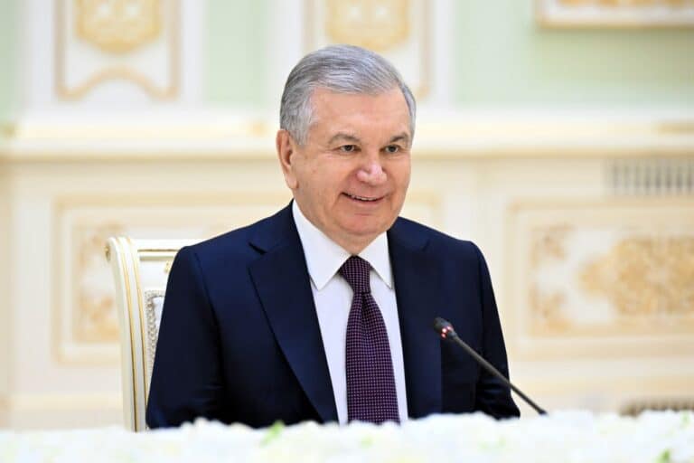 Мирзиёев поздравил народ с праздником Курбан хайит