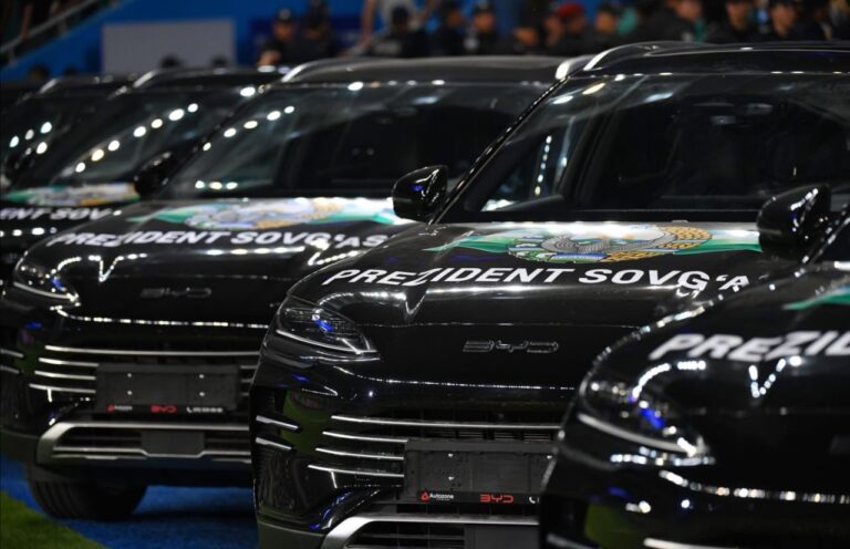 Подаренный Мирзиёевым BYD Ислом Тухтаходжаев отдал сокоманднику