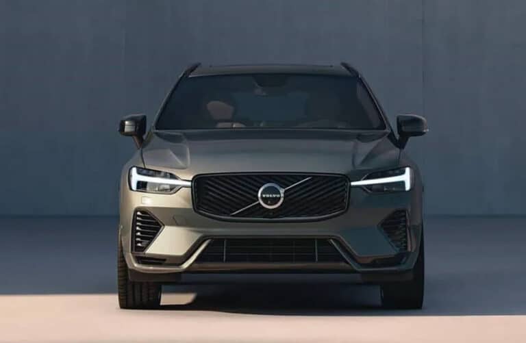 Volvo XC60 55 ming dollarga sotiladi