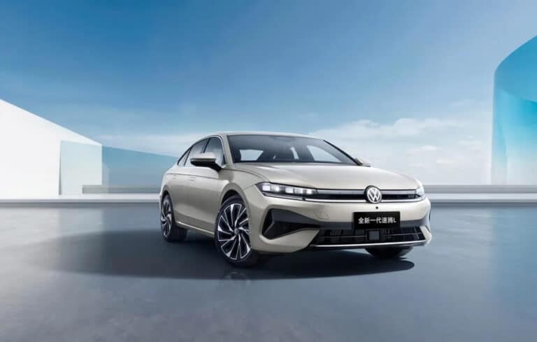 Volkswagen Sagitar L sedanini namoyish qildi