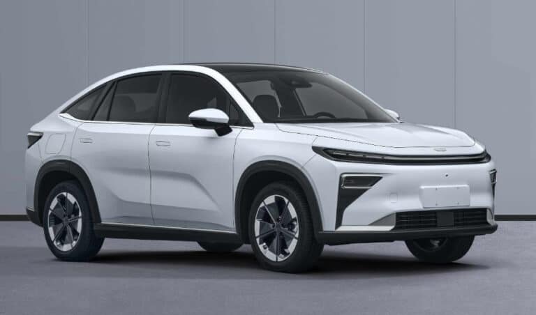Geely kompaniyasi yangi avtomobilini taqdim etdi
