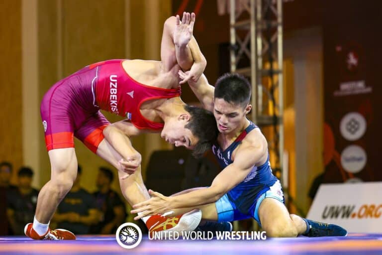 Узбекские вольники заняли третье место на чемпионате Азии среди юниоров
