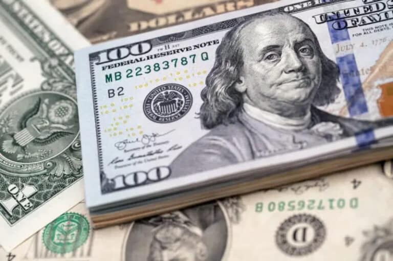 6-avgust kuni xorijiy valyutalarni qaysi banklarda qulay narxda almashtirish mumkin