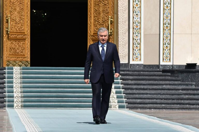 Shavkat Mirzoyev Ozarbayjonga davlat tashrifi bilan jo‘nab ketdi
