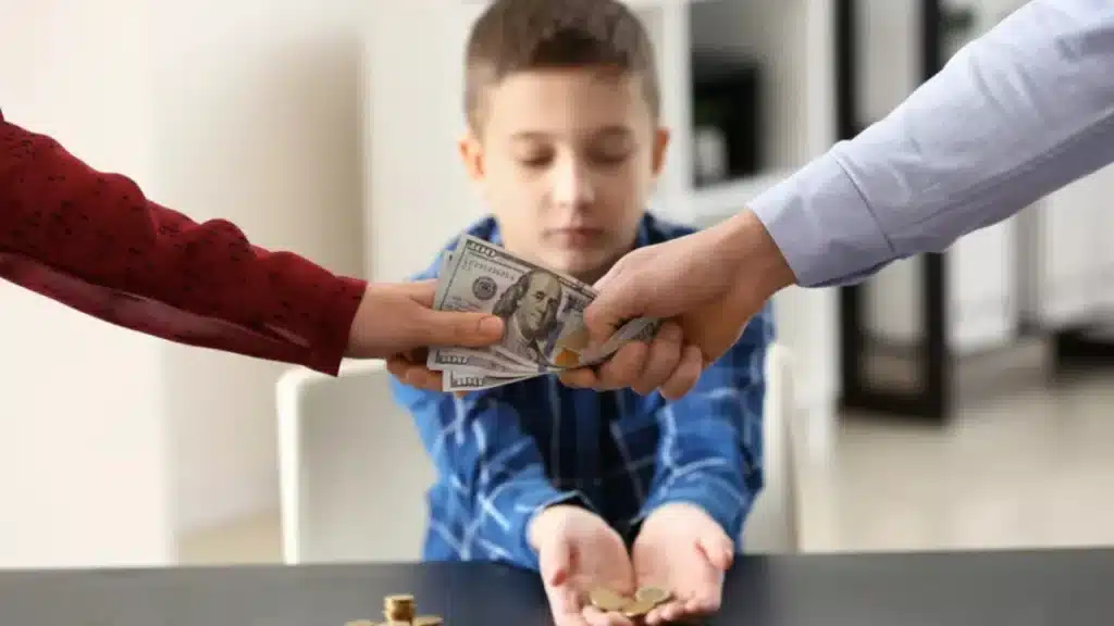 Over 3,500 Women in Uzbekistan Now Required to Pay for Child Maintenance