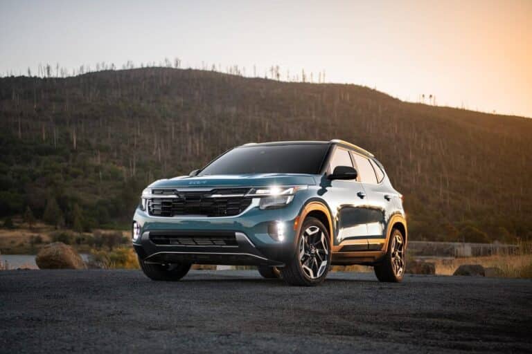 Стартовали продажи обновленного кроссовера Kia Seltos — фото