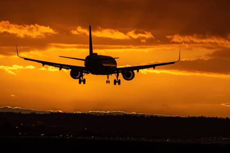 China Expands Air Links with Uzbekistan Amid Growing Trade and Visa-Free Travel