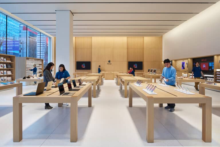 Apple Xitoyda ilk bor rasmiy do‘konini yopmoqda